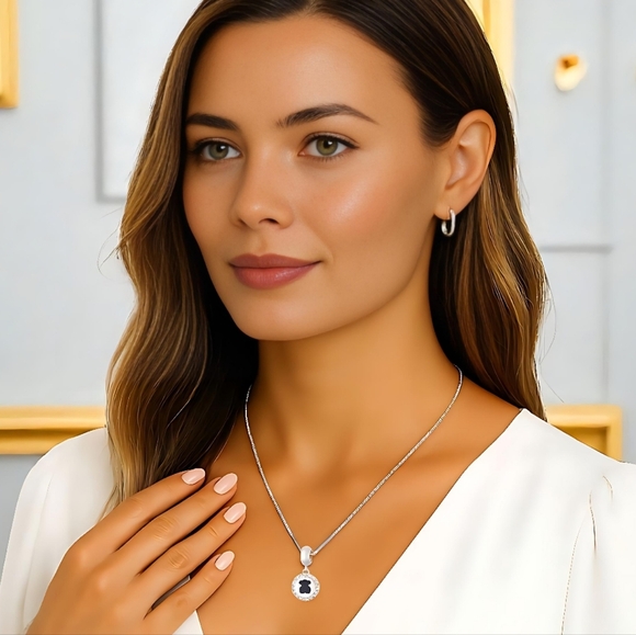 🆕️ 18K Gold Plated Stainless Steel Snake Chain Black Bear Charm & Rhinestones - Picture 3 of 16